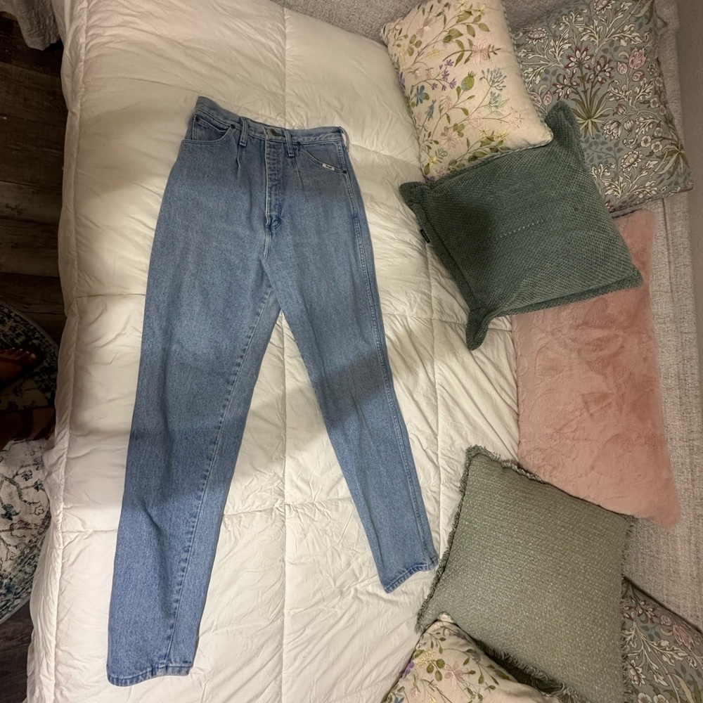 Wranglers (sliver lake) jeans